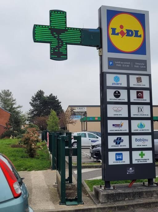 Joli T2, Terrasse Et Jardin, Ideal Pour Familles, A 15 Min De L'Aeroport Roissy Cdg Tremblay-en-France Exterior photo